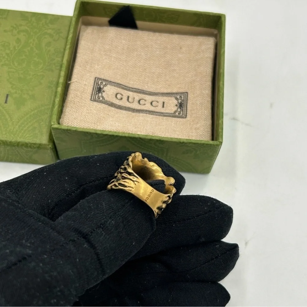 Gucci iconic Lionhead gold tone ring size 10.5 made in Italy